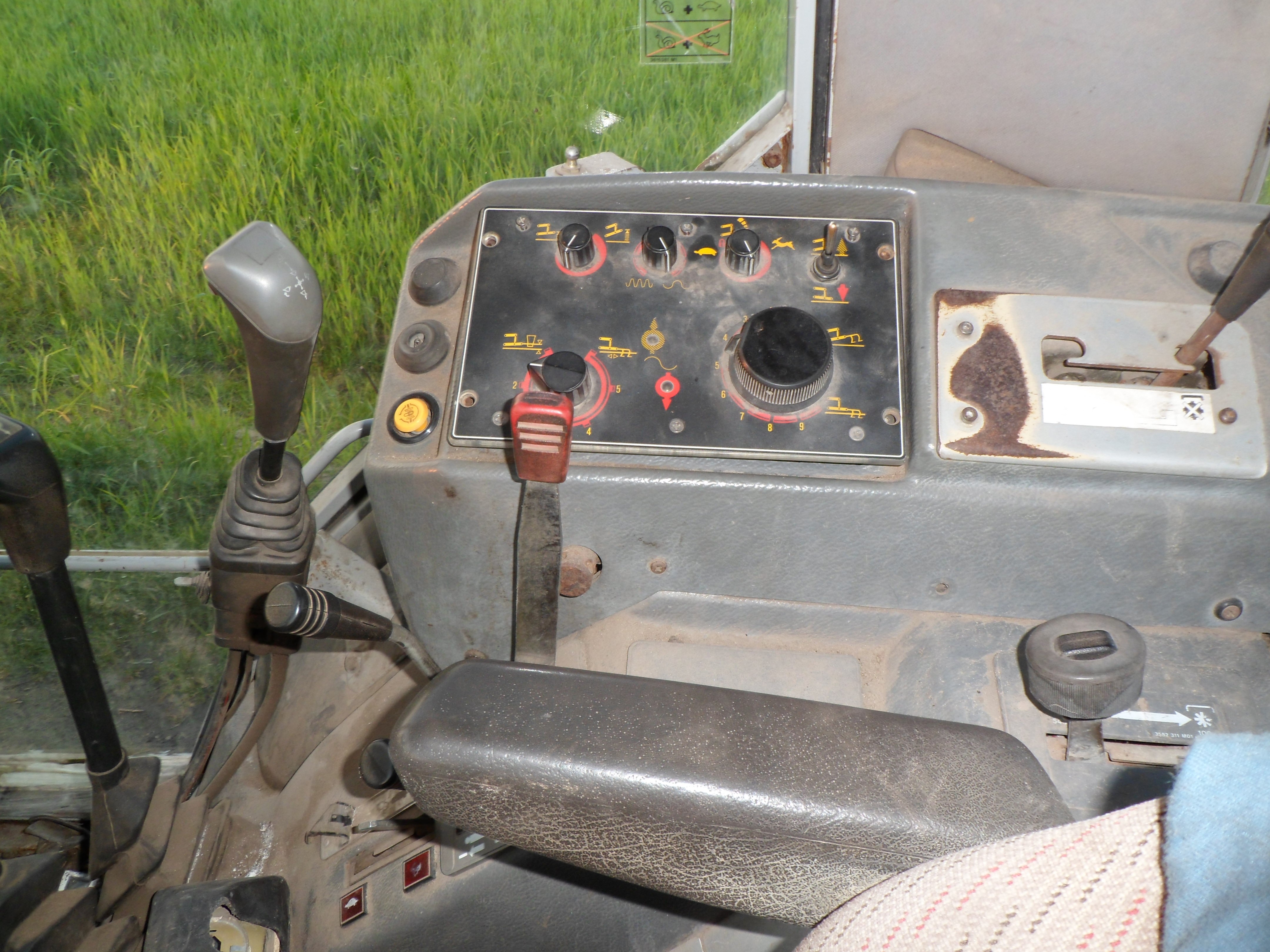 Massey Ferguson 3060 — zdjęcie 5
