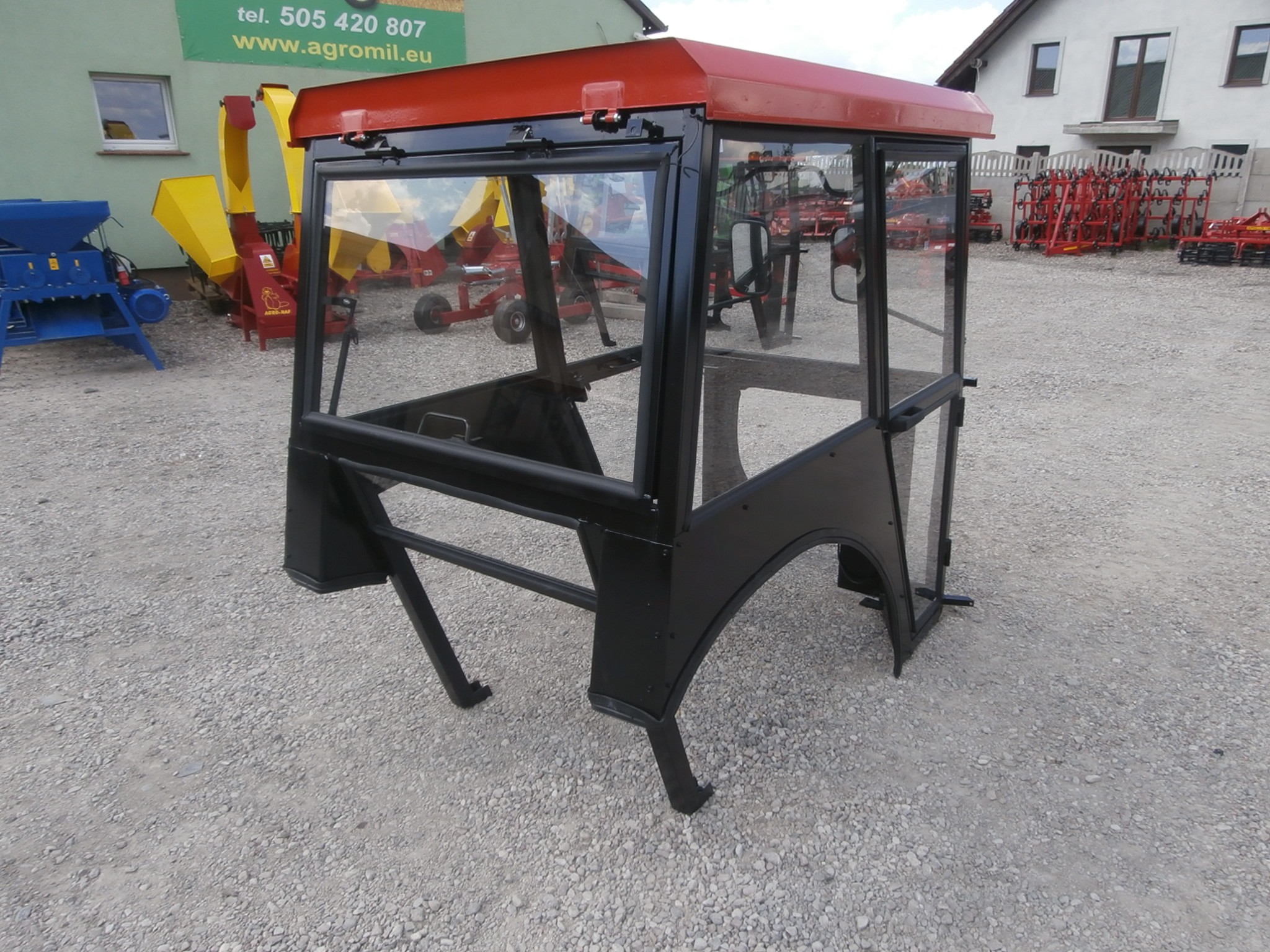 Kabina sadownicza C330 C360 sadownik kabiny sadownicze bez błotnika  — zdjęcie 4