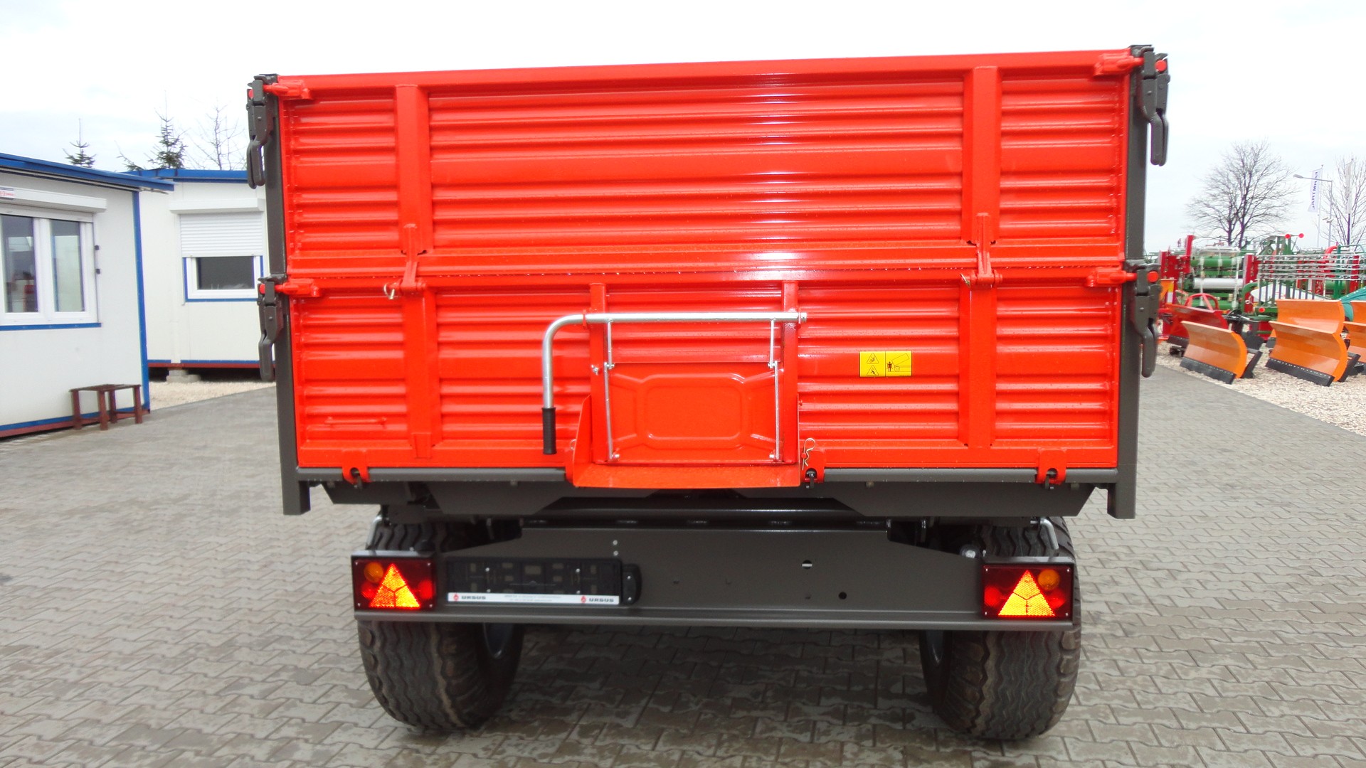 Przyczepa URSUS T 042 7T wywrotka Tandem — zdjęcie 5