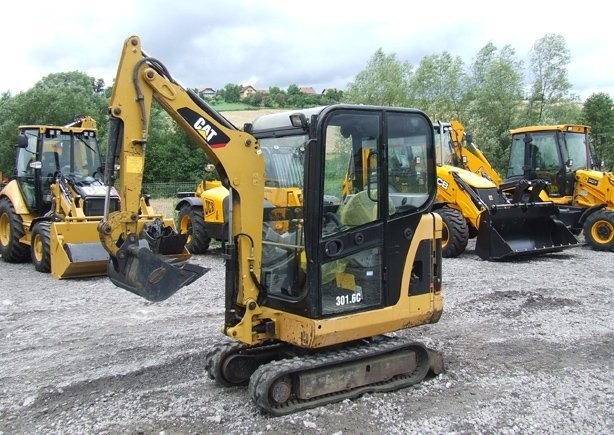 Mini koparka Caterpillar 301.6C, rok 2007