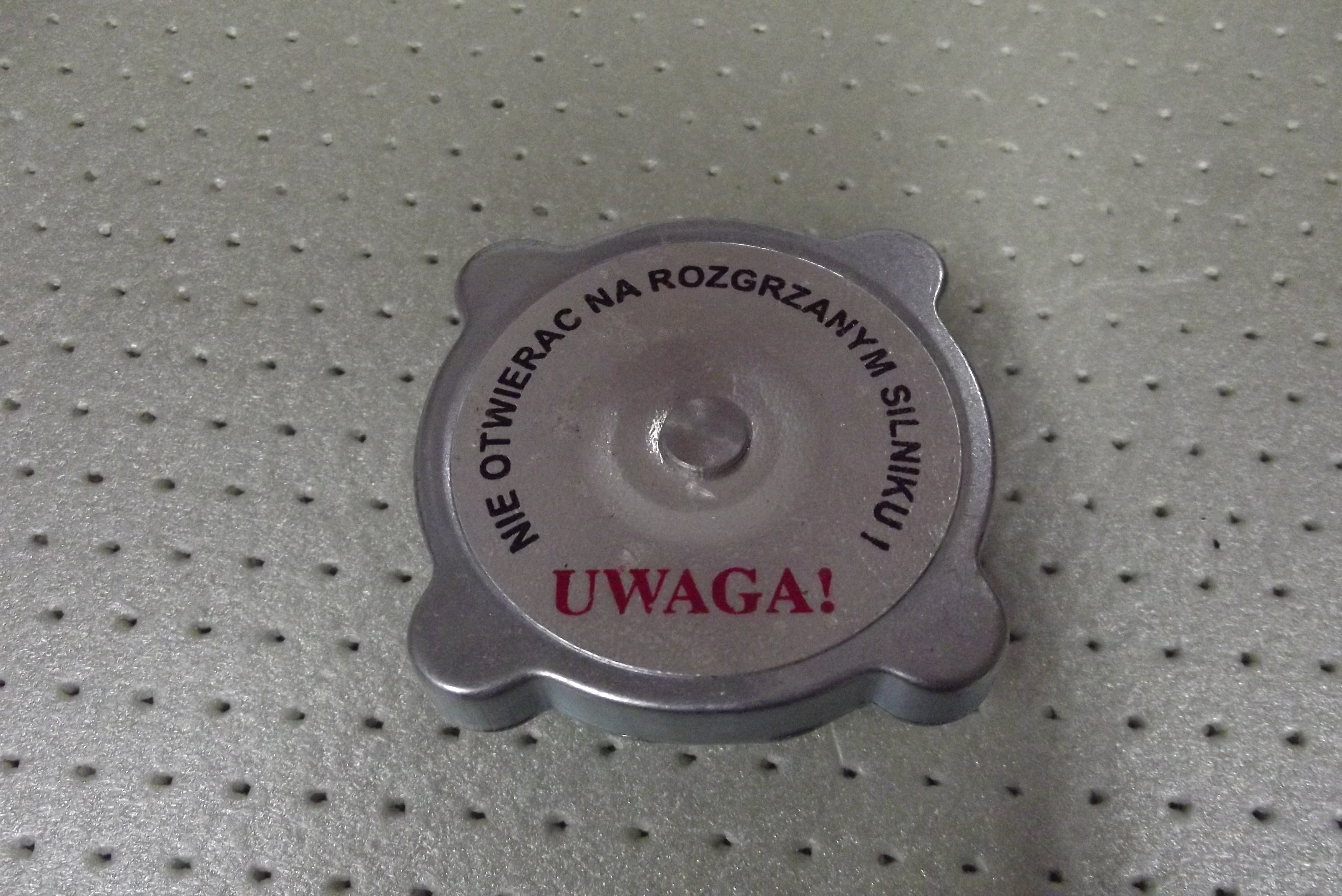 Korek chłodnicy wody URSUS C 330, C 385 — zdjęcie 1