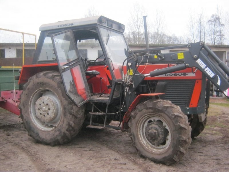Ciągnik rolniczy URSUS 914 — zdjęcie 3