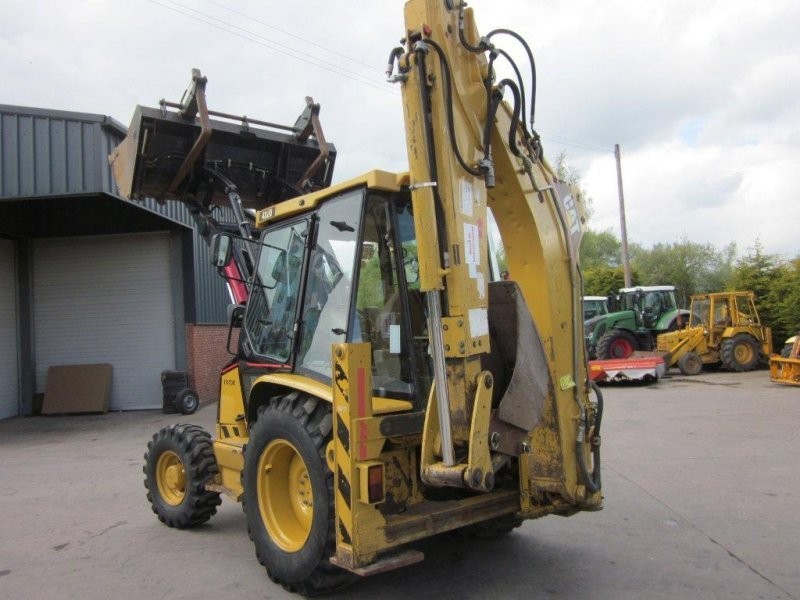 2004 CAT 432D — zdjęcie 3