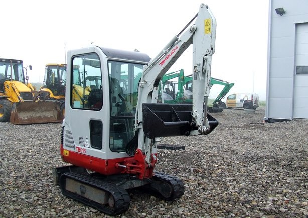 Takeuchi TB016 — zdjęcie 3