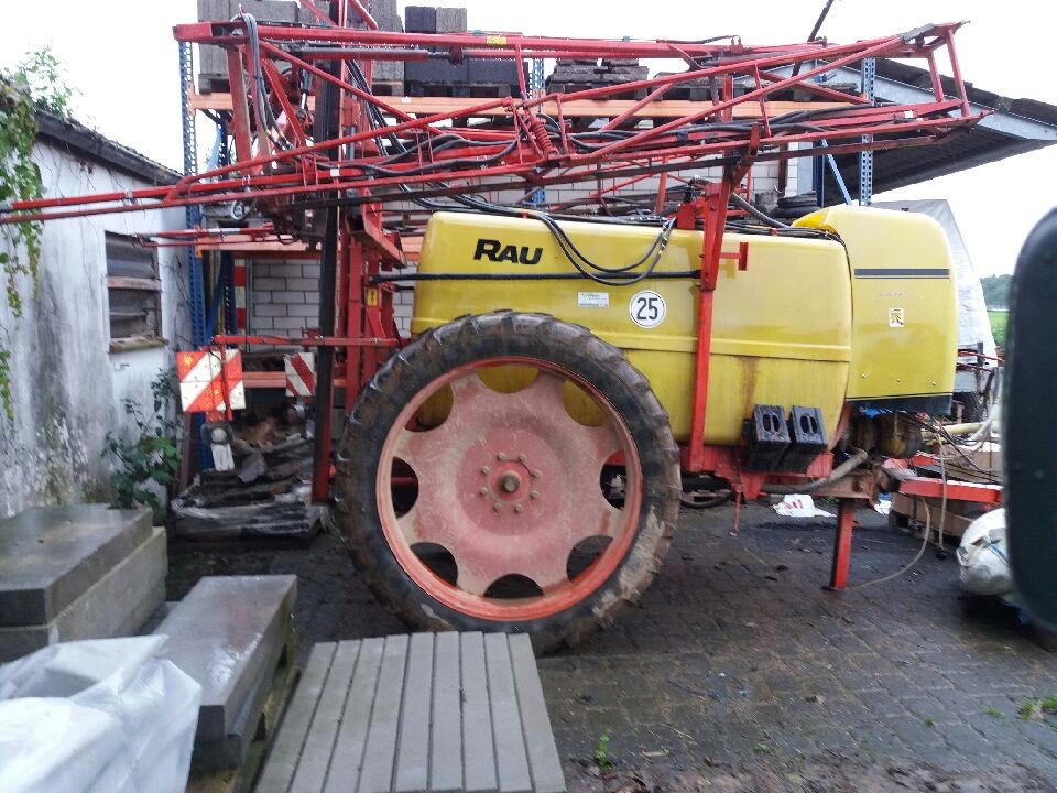 Opryskiwacz Rau 2500  — zdjęcie 1