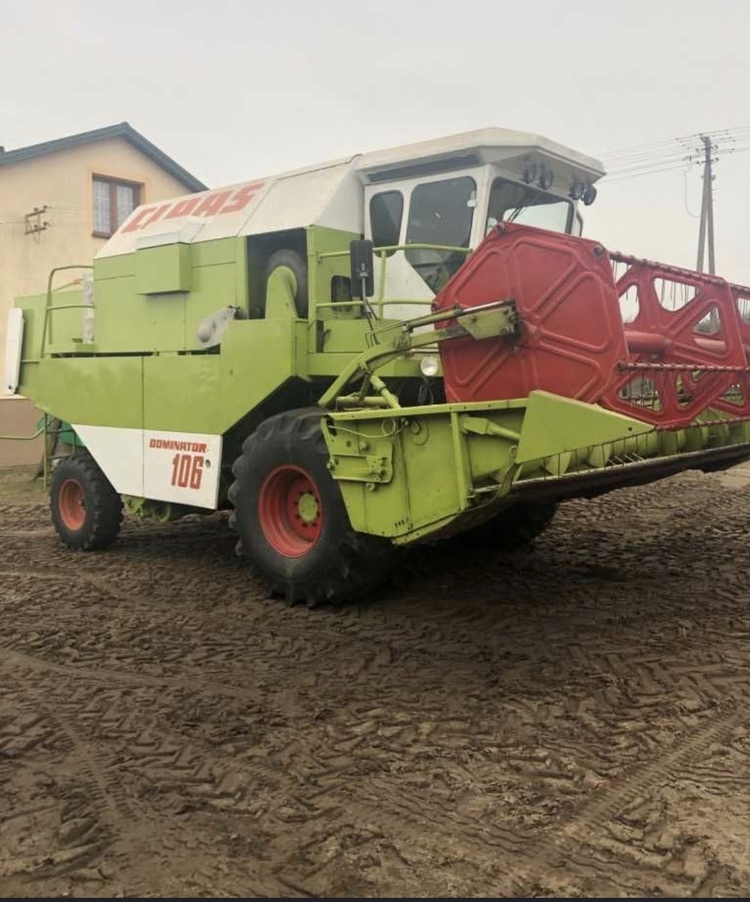 Kombajn Claas Dominator 106 — zdjęcie 1