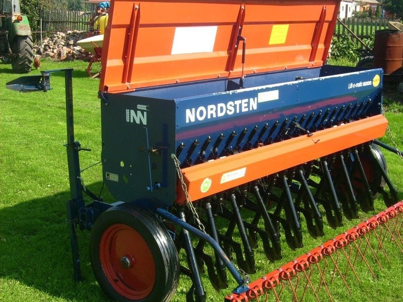 Siewnik Nordsten lift-o-matic 2,5 m CLG 2000 — zdjęcie 4