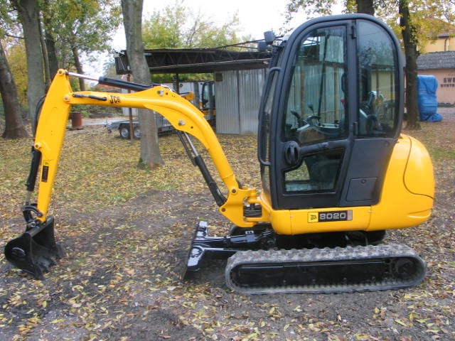 Koparki JCB 8020 z 2009 i 2010r. - okazja — zdjęcie 4