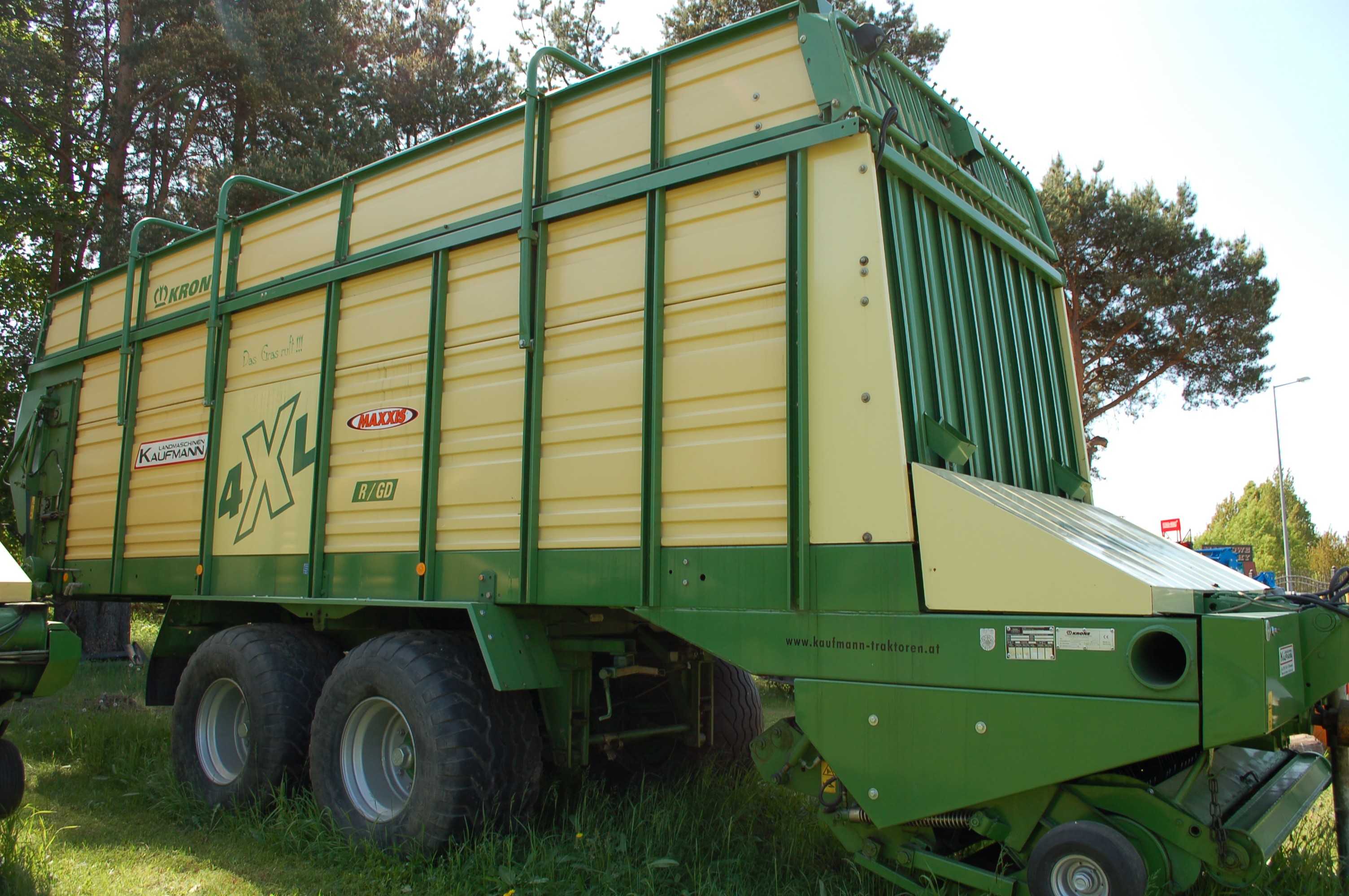 Przyczepa samozbierająca KRONE 4 XL R/GD — zdjęcie 2