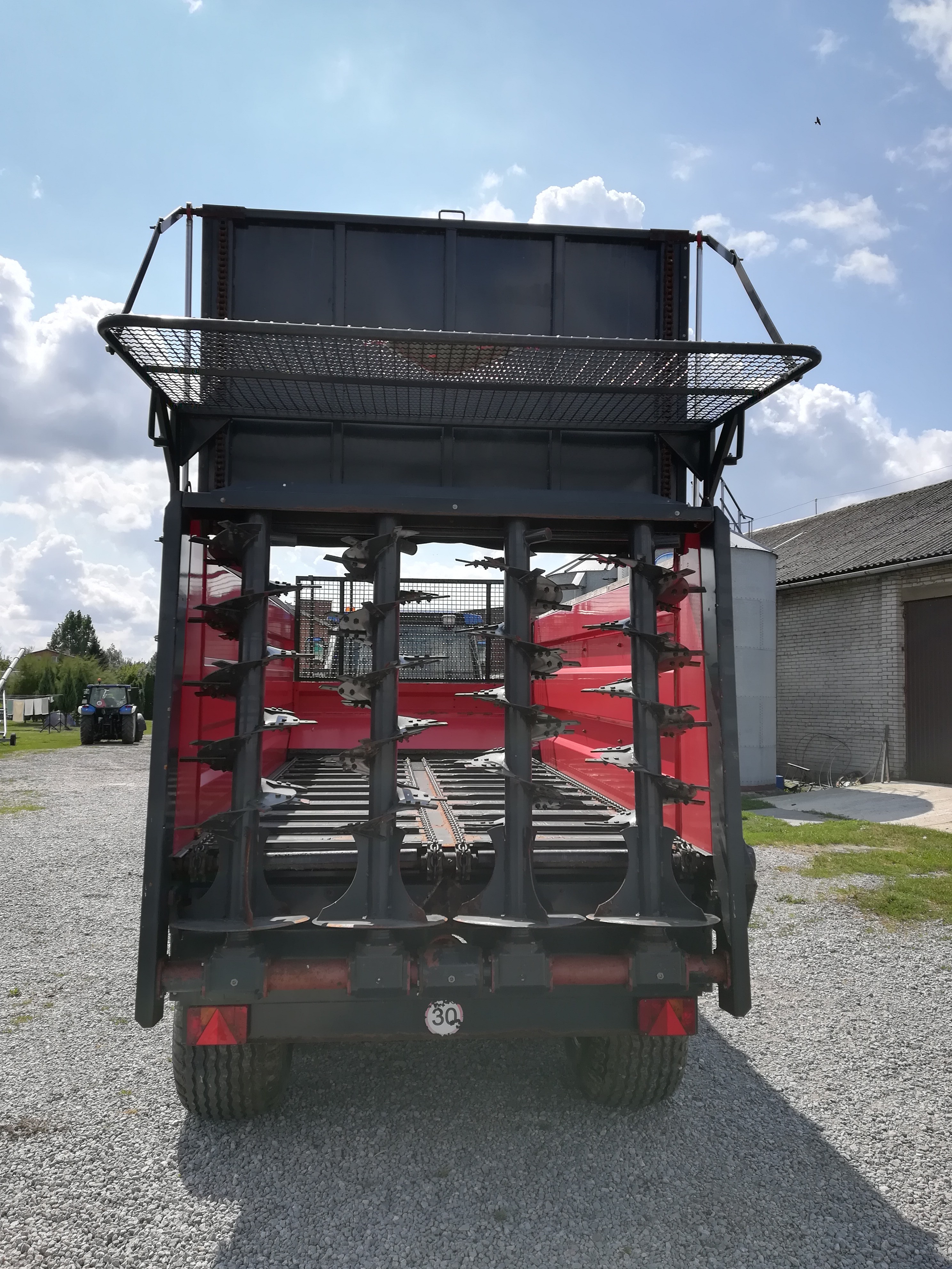 Rozrzutnik Metal Tech 8 ton — zdjęcie 2