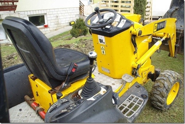 MINI KOPARKO ŁADOWARKA --- JCB MINI CX --- — zdjęcie 3