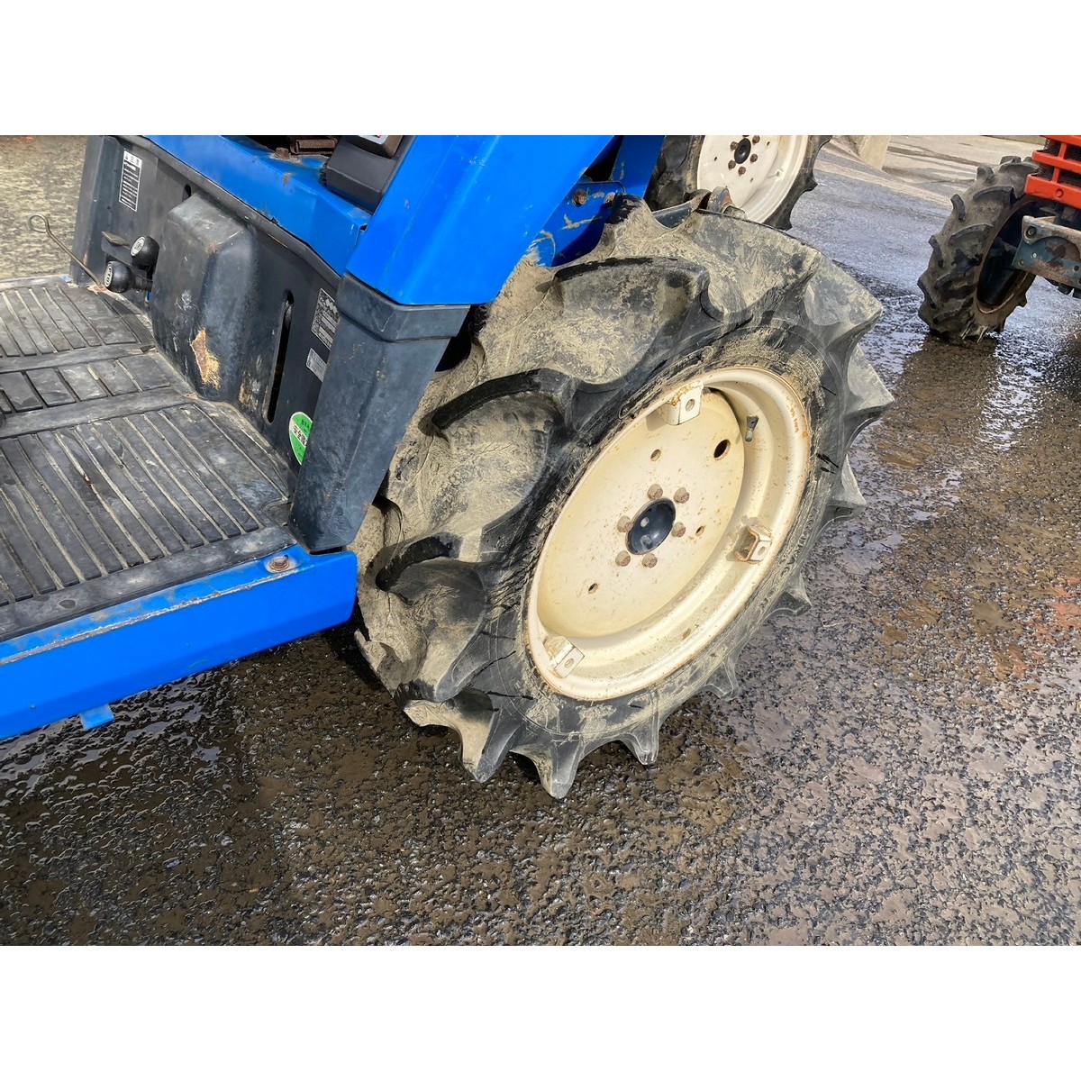 Traktor Iseki TU157F | Silnik 3-cylindrowy | Faktura VAT — zdjęcie 8
