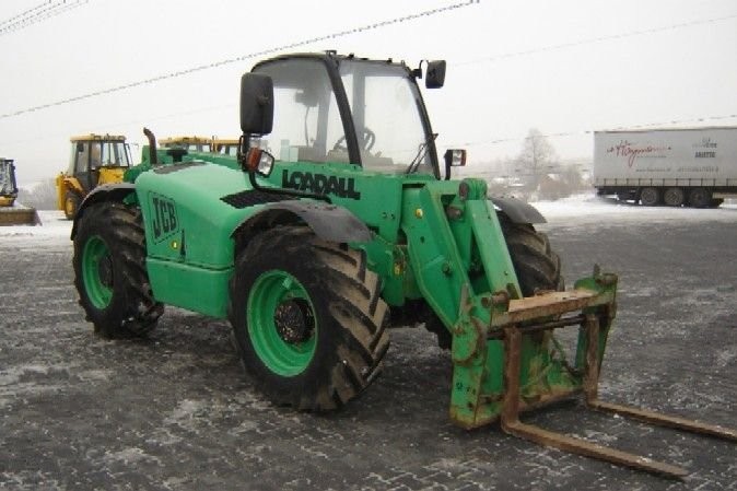 Ładowarka teleskop. JCB 530-70. 2000 rok. — zdjęcie 1