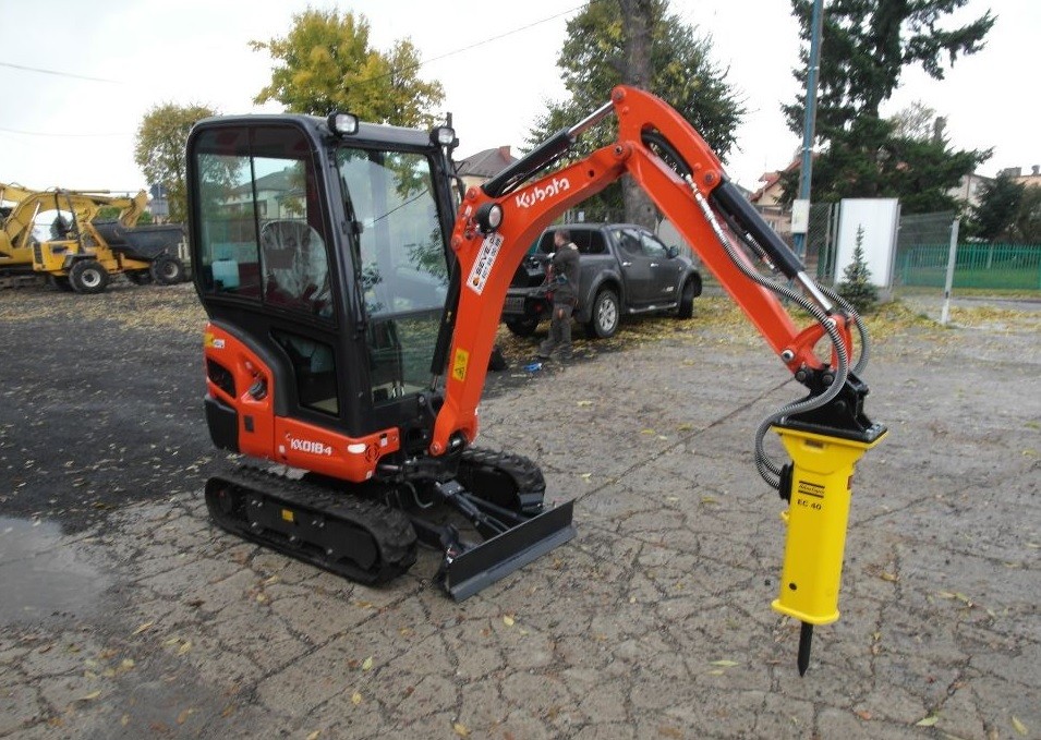 Młot hydrauliczny 100 kg Atlas Copco EC 40T do minikoparki — zdjęcie 1