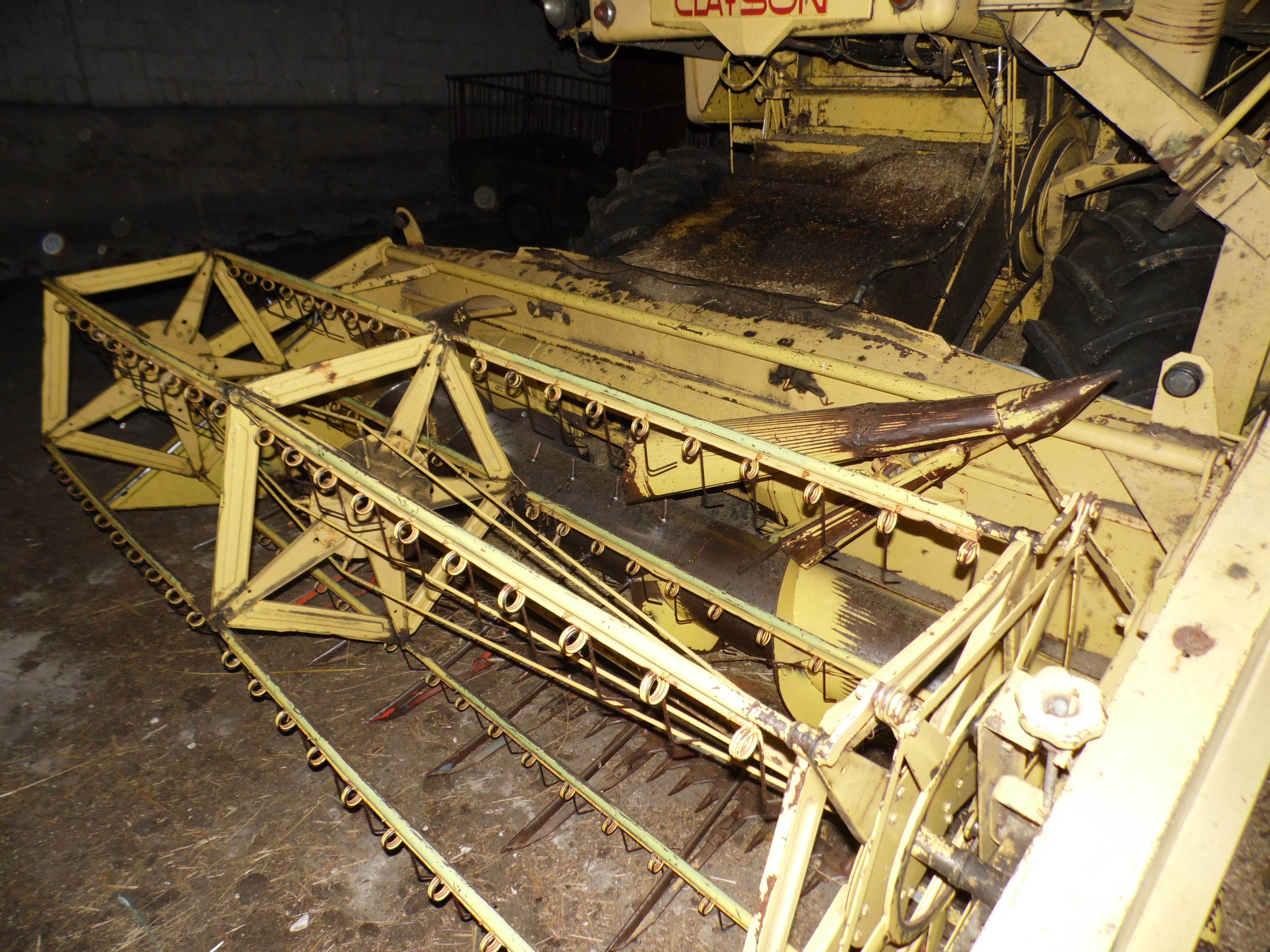New Holland Clayson 122 — zdjęcie 2