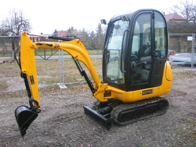 JCB 8016 z 2011 roku, 2 sztuki — zdjęcie 4