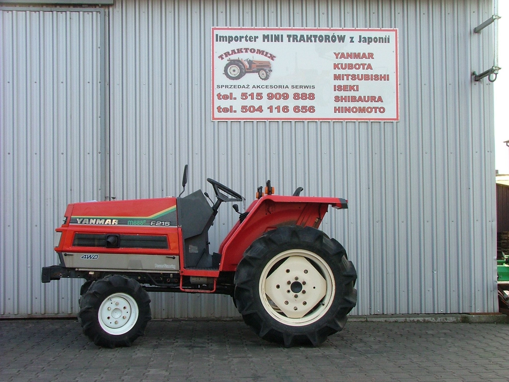 Mini traktorek Yanmar F215 obniżany, 21KM, 4x4 — zdjęcie 3