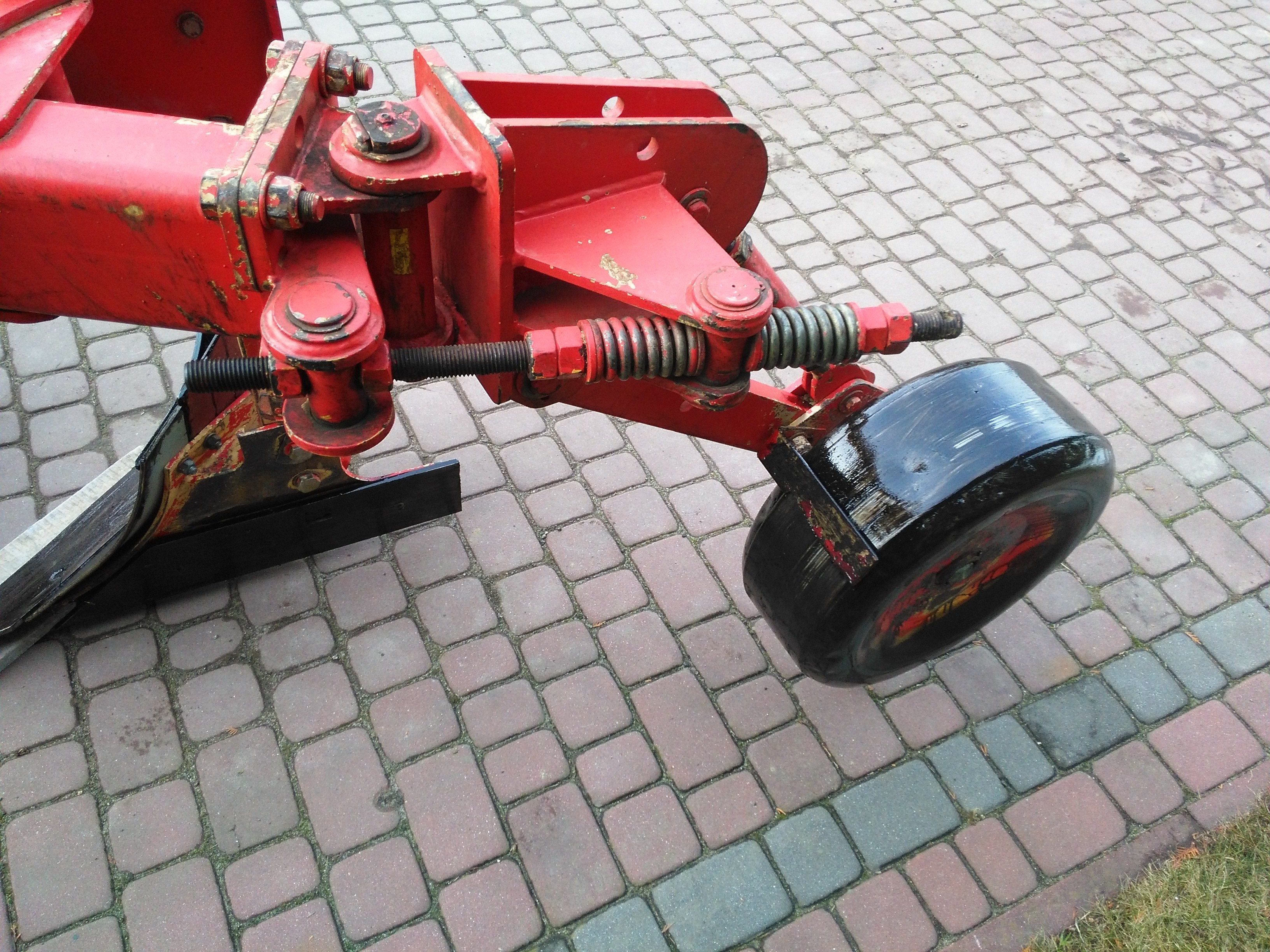 Pług AKPIL KMJ jednobelkowy zagonowy, 2013rok  — zdjęcie 6