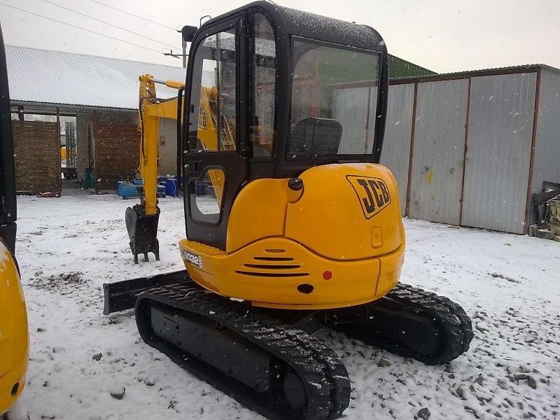 JCB 8032 zts rocznik: 2003 --- koparkikrakow.pl — zdjęcie 3