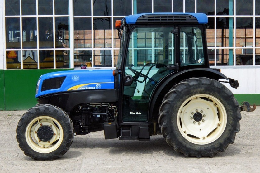 Ciągnik kołowy NEW HOLLAND T 4040F, 2008r, 88 000 zł + VAT, z Francji — zdjęcie 7