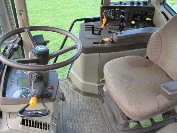 Ciągnik rolniczy John Deere 6920 — zdjęcie 2