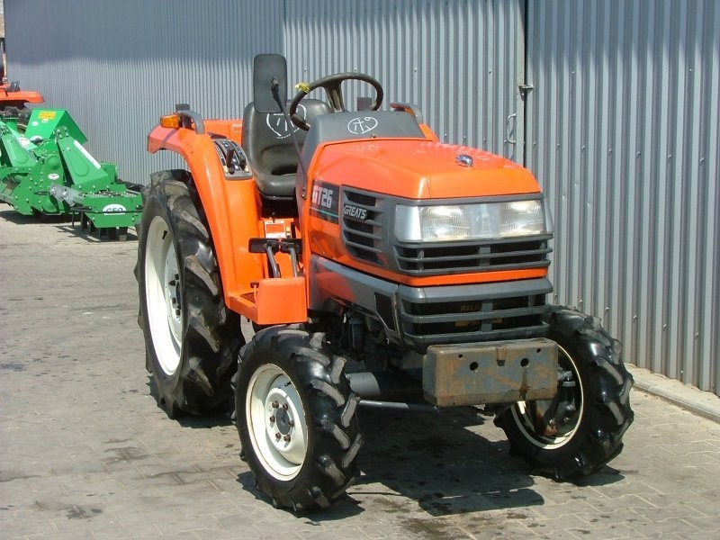 Mini Traktorek KUBOTA GT26 4x4 yanmar iseki — zdjęcie 3