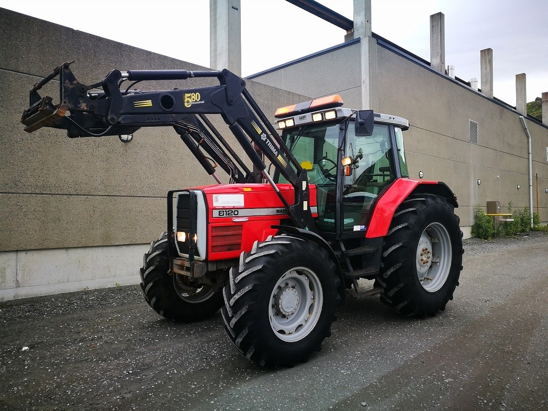 Massey Ferguson 8120 + ładowacz czołowy — zdjęcie 1