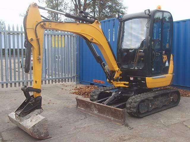 Minikoparka JCB 8026CTS — zdjęcie 1