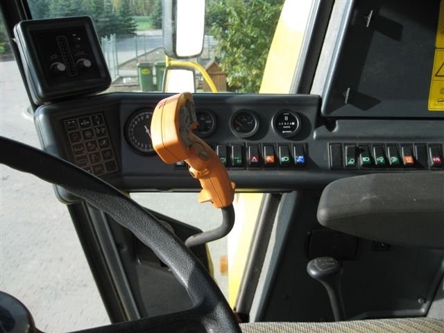 New Holland TC 56 Hydrostatyk — zdjęcie 4