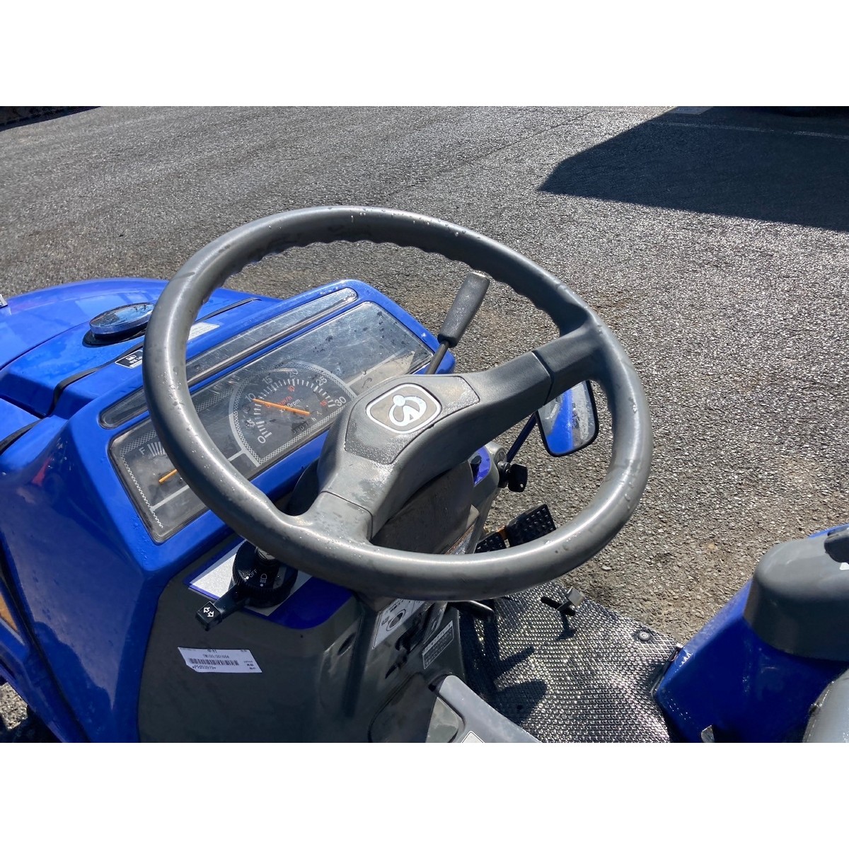 Traktor Iseki TM150 | 4x4 15KM | Mini traktor z Japonii — zdjęcie 4