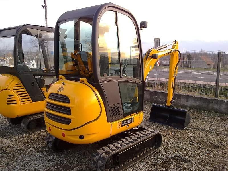 JCB 8018 rocznik: 2009 --- koparkikrakow.pl — zdjęcie 3