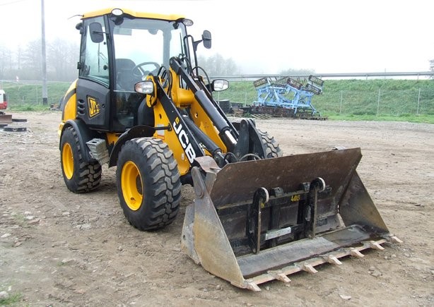 JCB 406 2011 r. — zdjęcie 2