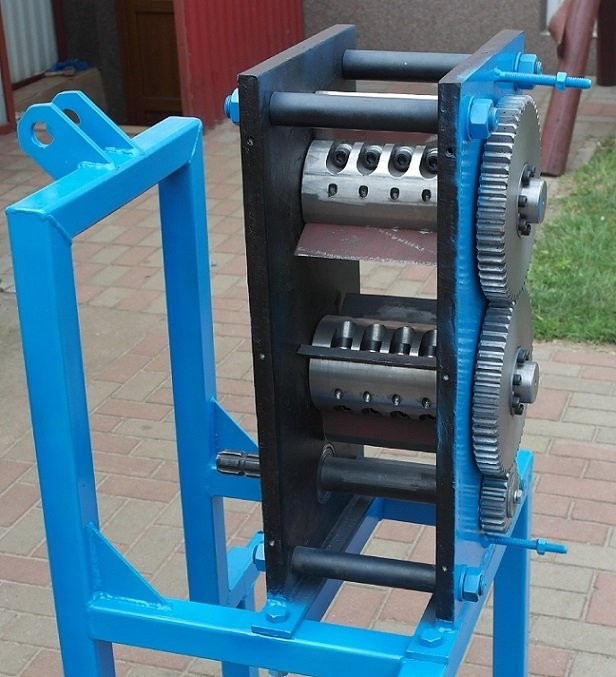 MECHANIZM RĘBAKA  2 wałowy 6-nożowy kompletny — zdjęcie 1