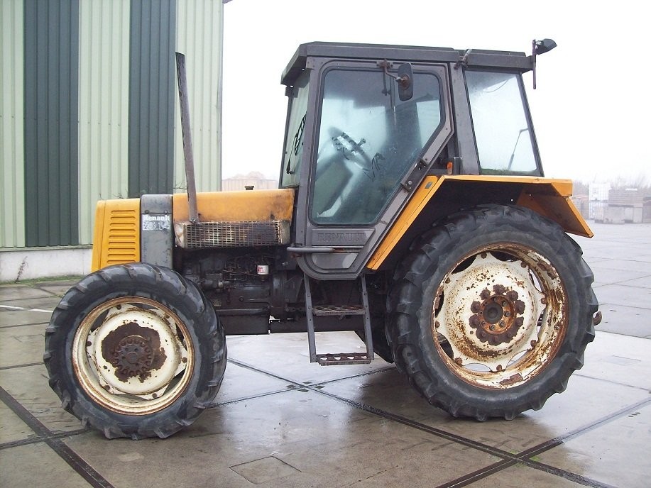 Renault 7514 (napęd 4x4) — zdjęcie 3