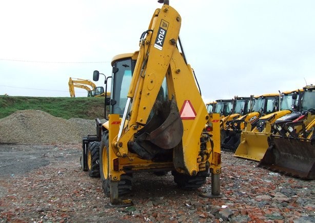 JCB 3CX Sitemaster z roku 2004..... — zdjęcie 2