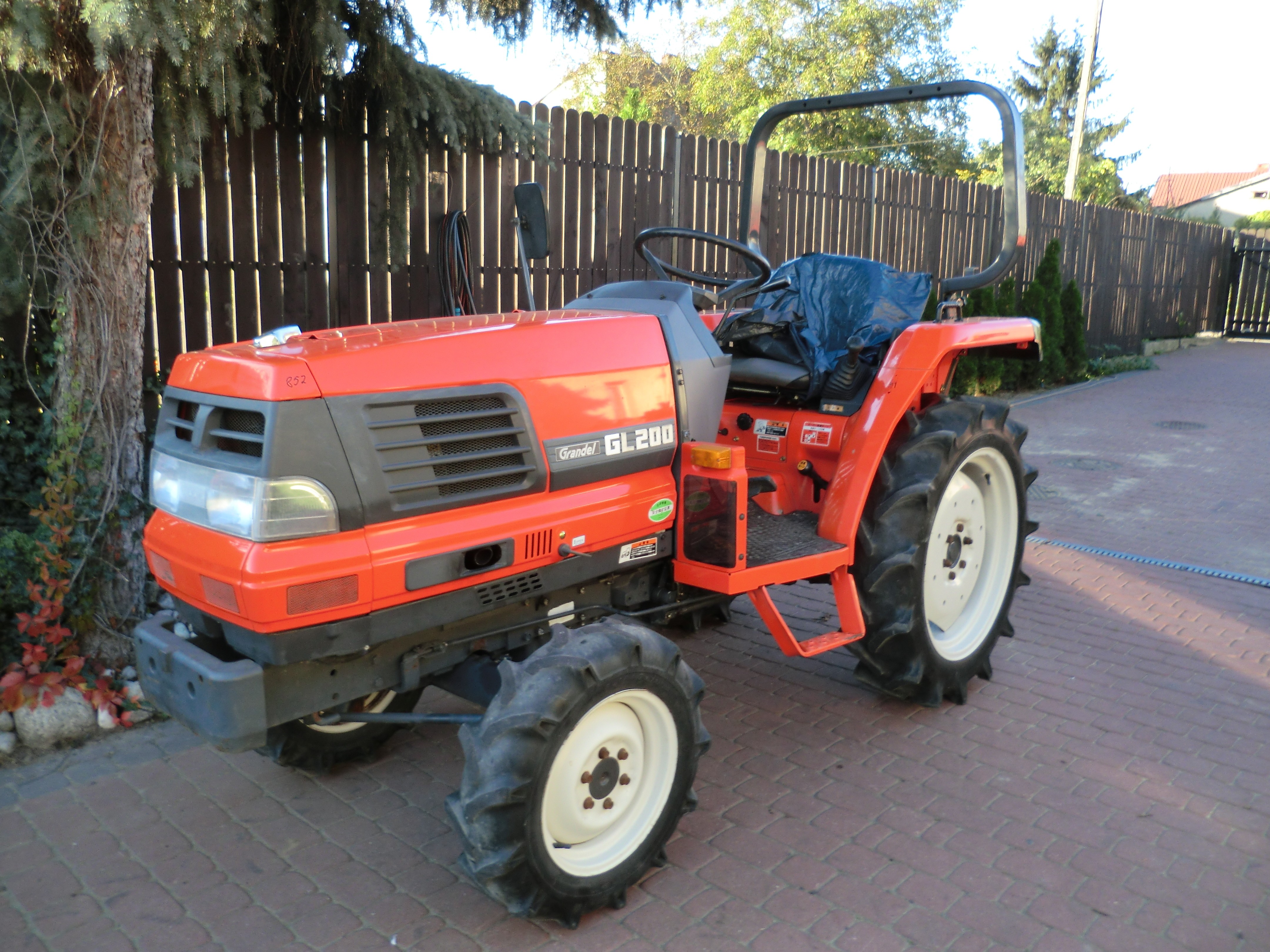 Traktorki ogrodnicze Kubota Iseki Yanmar.Sprzedaż ciągniczków Warszawa — zdjęcie 3
