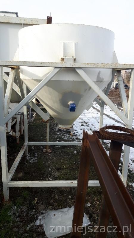 Przenośnik kubełkowy 6m, Zbiornik buforowy z mieszadłem — zdjęcie 3