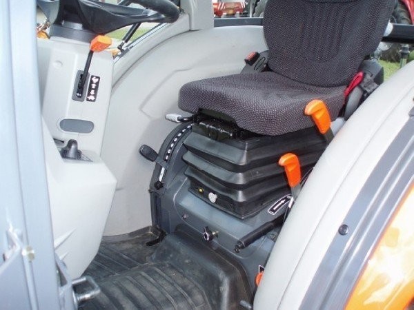 Kubota L5740 HST Plus — zdjęcie 2