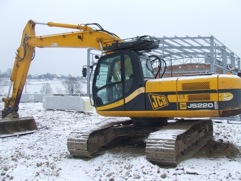 JCB JS 220LC z roku 2006- koparka gąsienicowa — zdjęcie 1