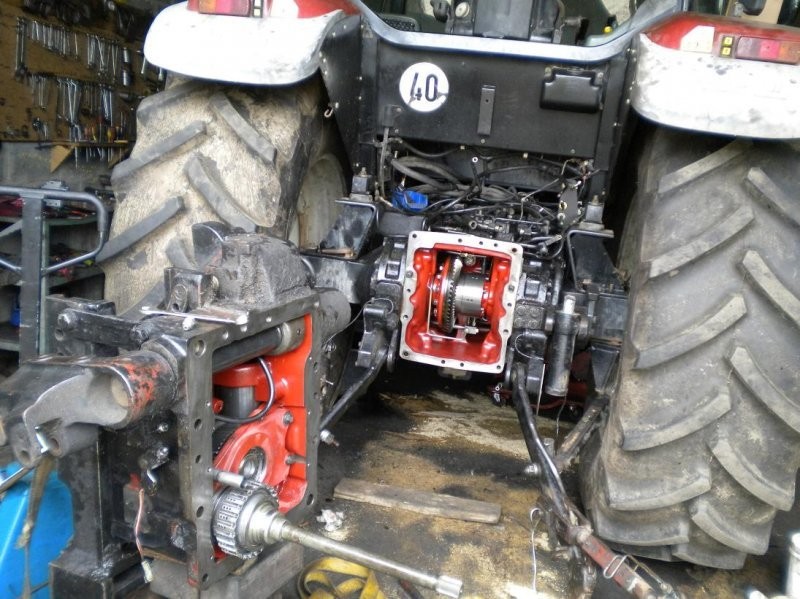 Naprawa ciągników New Holland Ford Fiat — zdjęcie 2