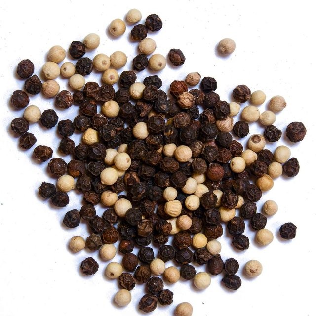 Hurtownia taniej ceny suszone 500 GL 550 GL czarny Pepper