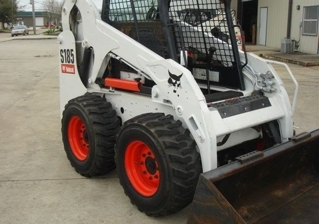Bobcat S185 LADOWARKIE — zdjęcie 3