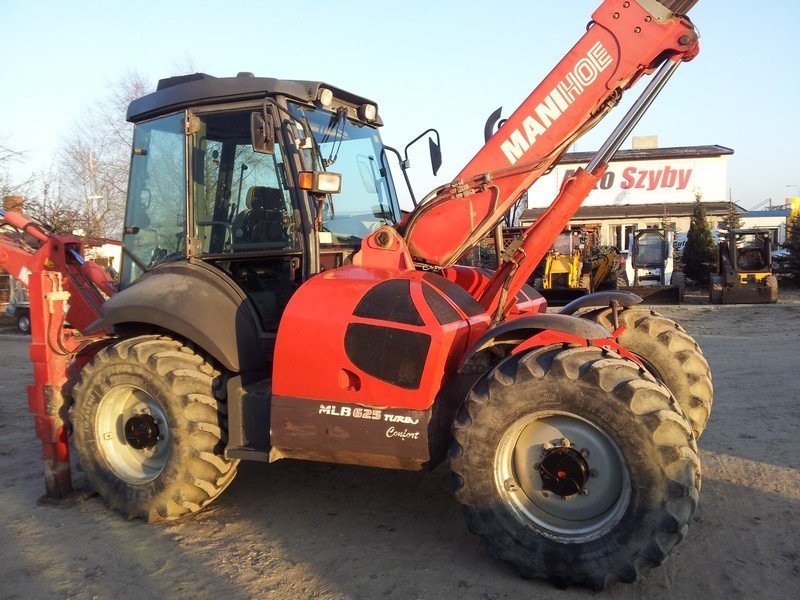 KOPARKO-ŁADOWARKA TELESKOPOWA MANITOU MLB 625 T — zdjęcie 1