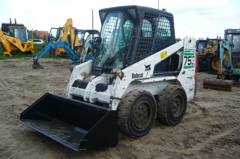 BOBCAT 753 2003r, 4000mth 43KM MINIŁADOWARKA LEAS — zdjęcie 2