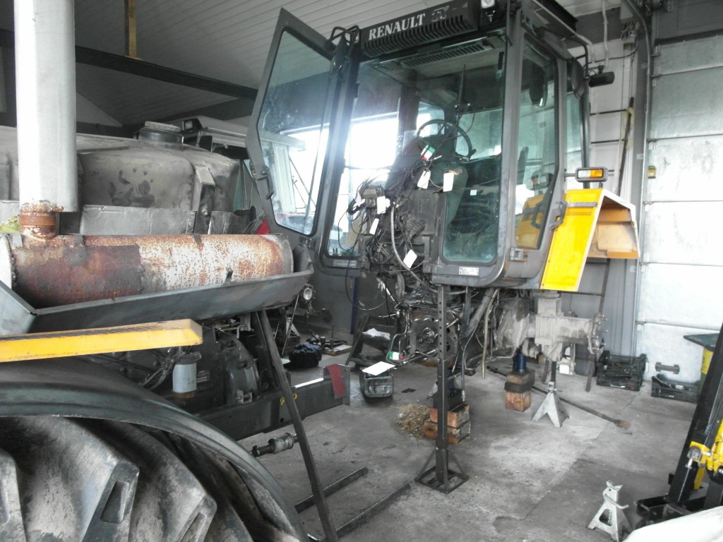 Kompleksowe naprawy ciągników rolniczych — zdjęcie 1
