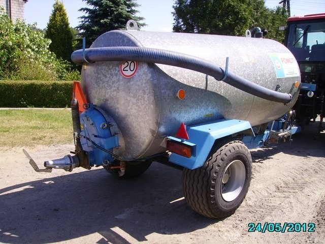 Wóz asenizacyjny POMOT 2008r — zdjęcie 3