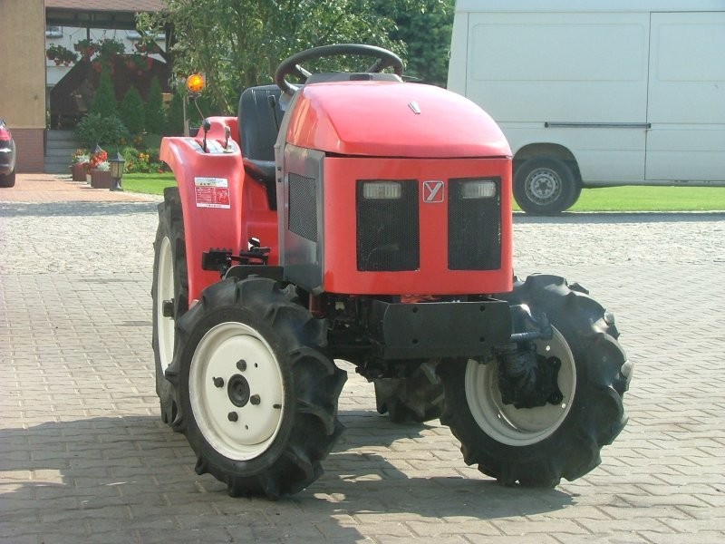Mini traktorek Yanmar AF14 14KM 4x4 — zdjęcie 4