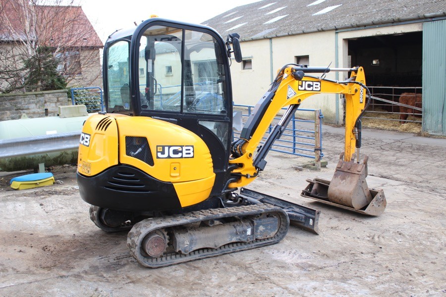 Mini koparka JCB 8026 CTS 2013 - sprzedam — zdjęcie 2
