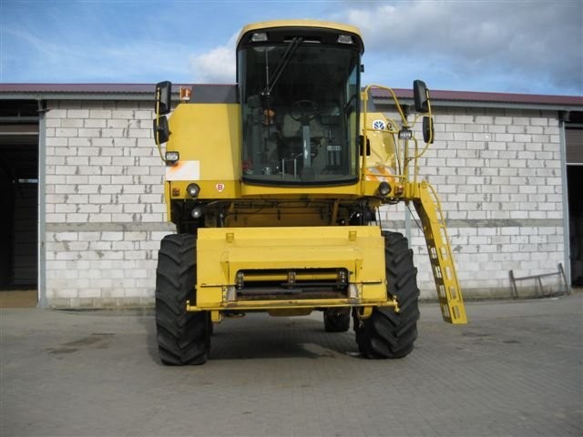 New Holland TC 56 Hydrostatyk — zdjęcie 2