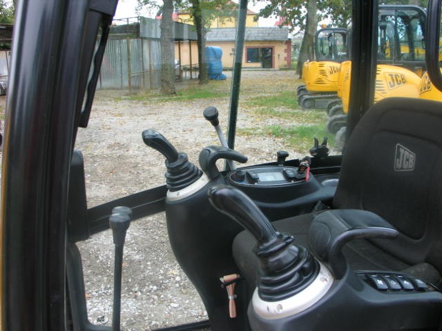 Minikoparka JCB 8016 z 2010 roku - sprzedam — zdjęcie 7